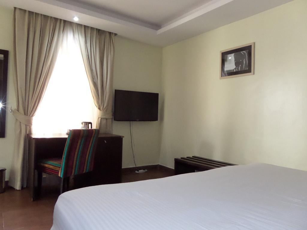 Tudor House Hotel Lagos Dış mekan fotoğraf