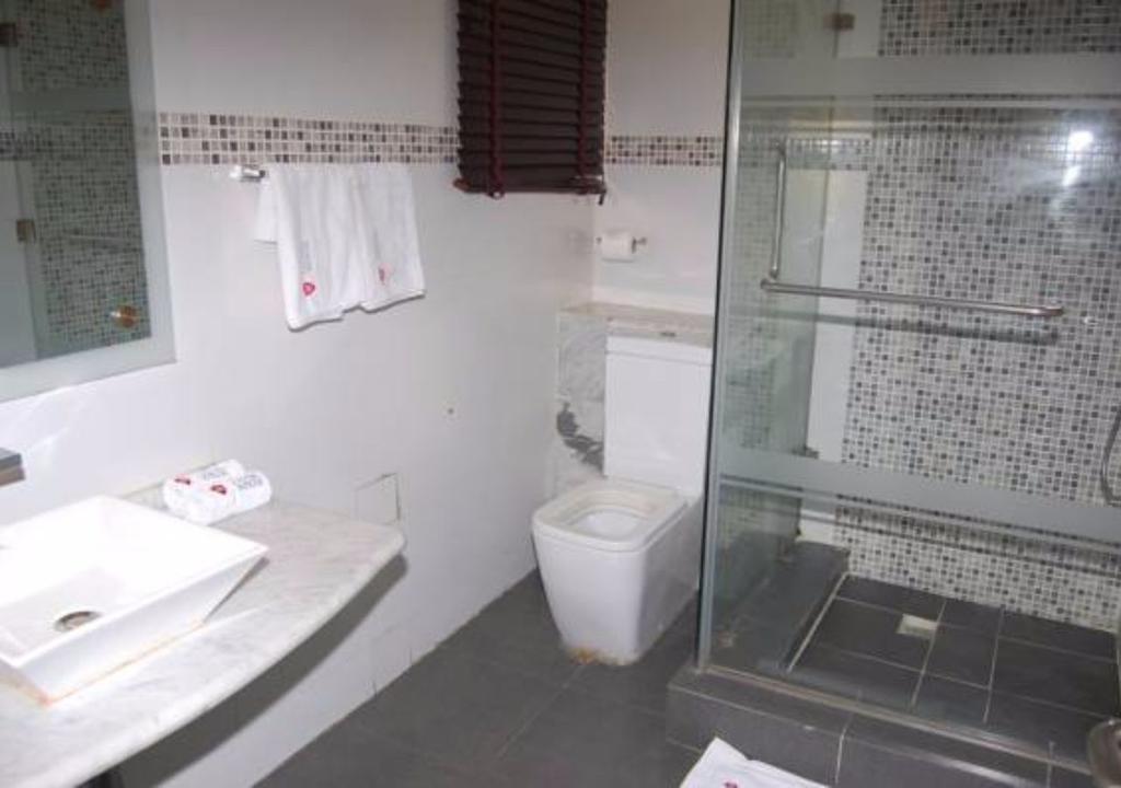 Tudor House Hotel Lagos Dış mekan fotoğraf