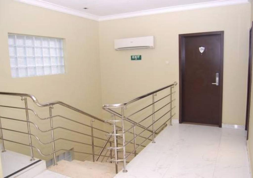 Tudor House Hotel Lagos Dış mekan fotoğraf