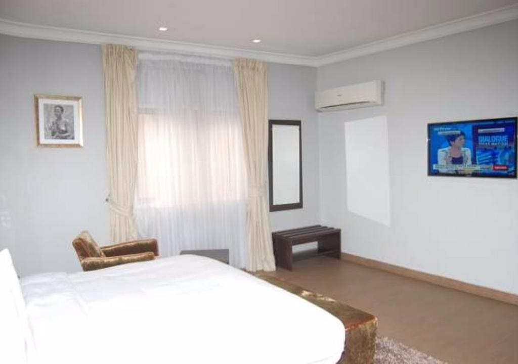 Tudor House Hotel Lagos Dış mekan fotoğraf