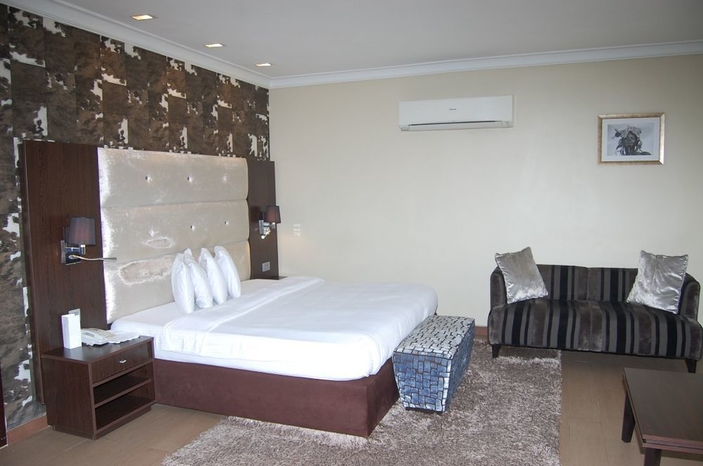 Tudor House Hotel Lagos Dış mekan fotoğraf