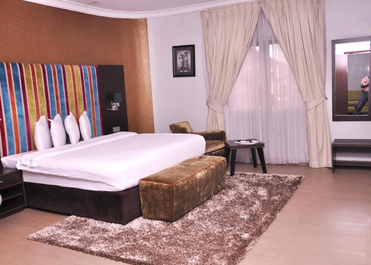 Tudor House Hotel Lagos Dış mekan fotoğraf
