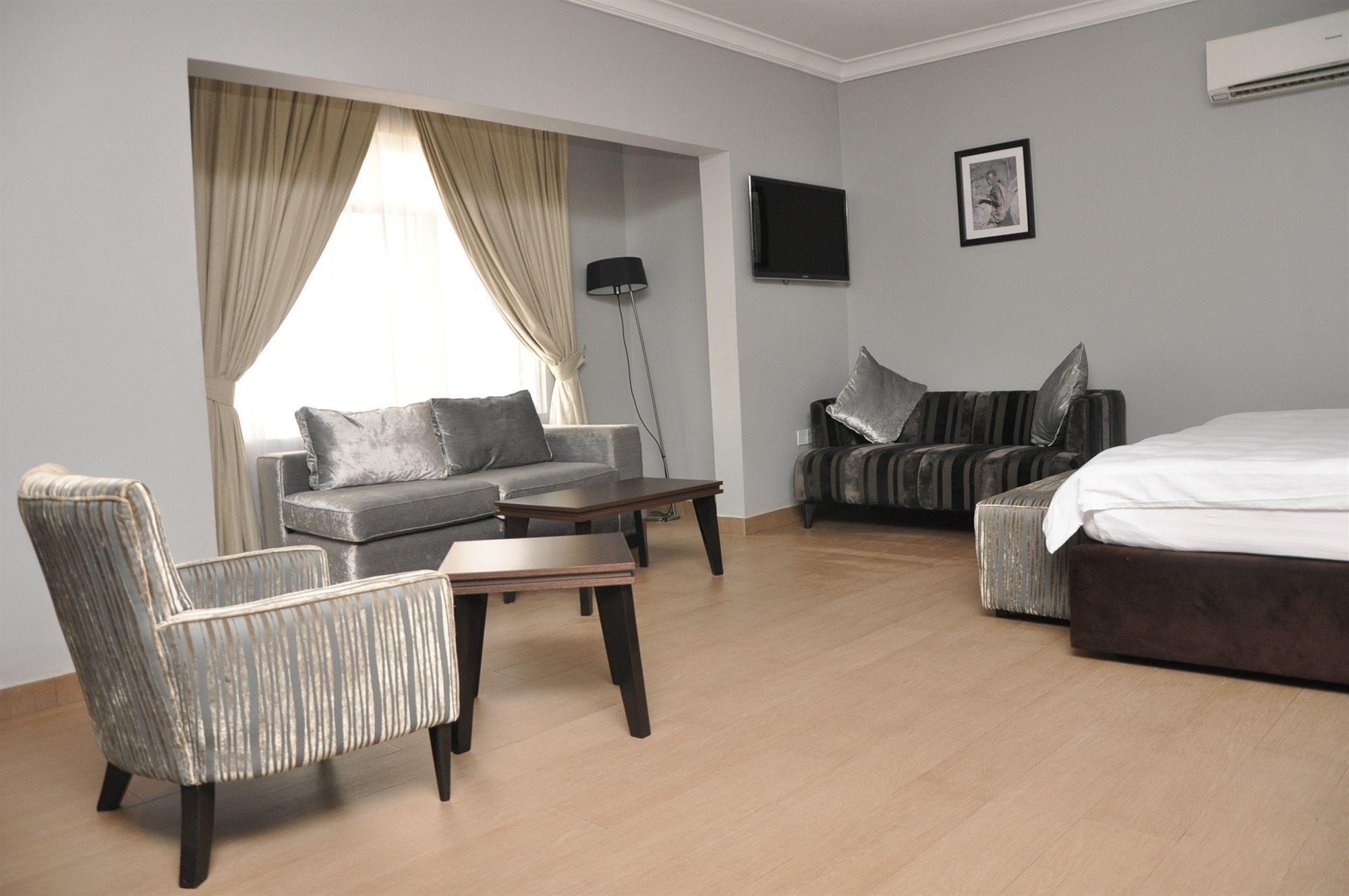 Tudor House Hotel Lagos Dış mekan fotoğraf