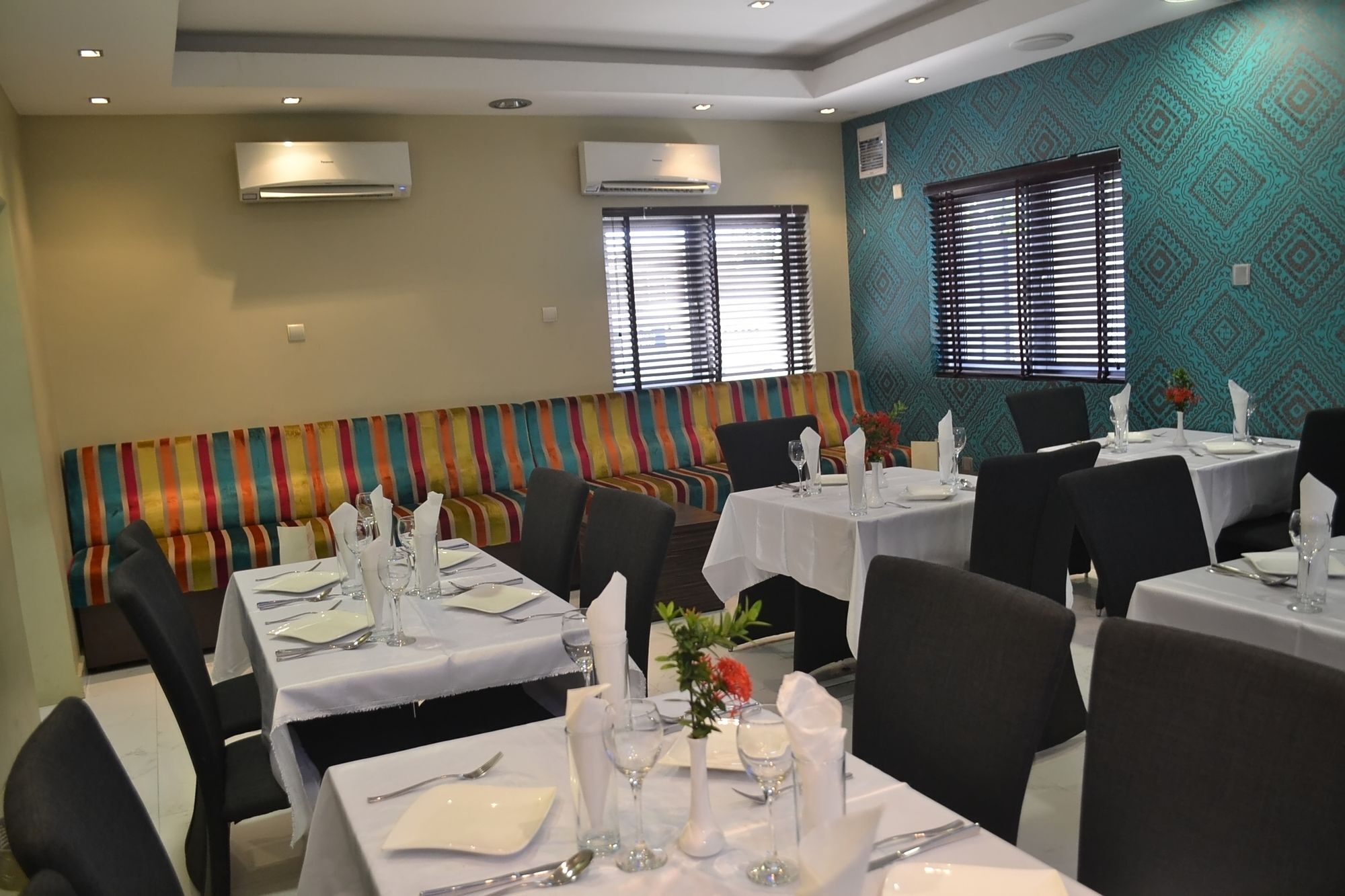 Tudor House Hotel Lagos Dış mekan fotoğraf