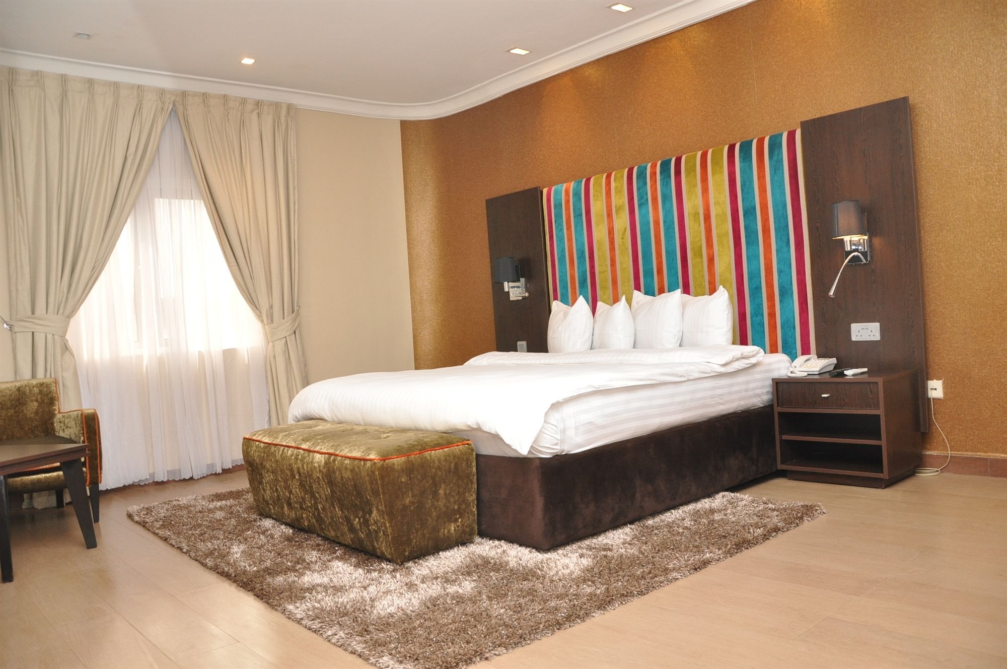 Tudor House Hotel Lagos Dış mekan fotoğraf